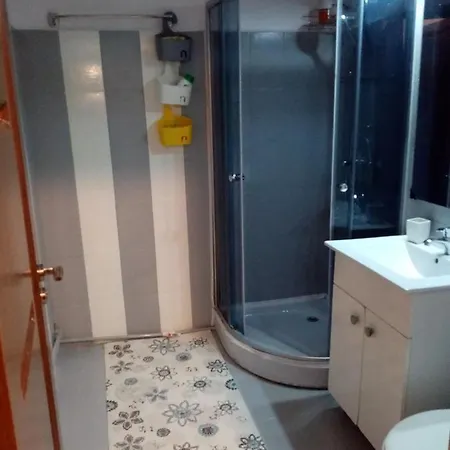 דירה Apartament Haritina קונסטנצה