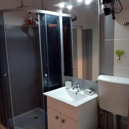 Apartament Haritina * קונסטנצה
